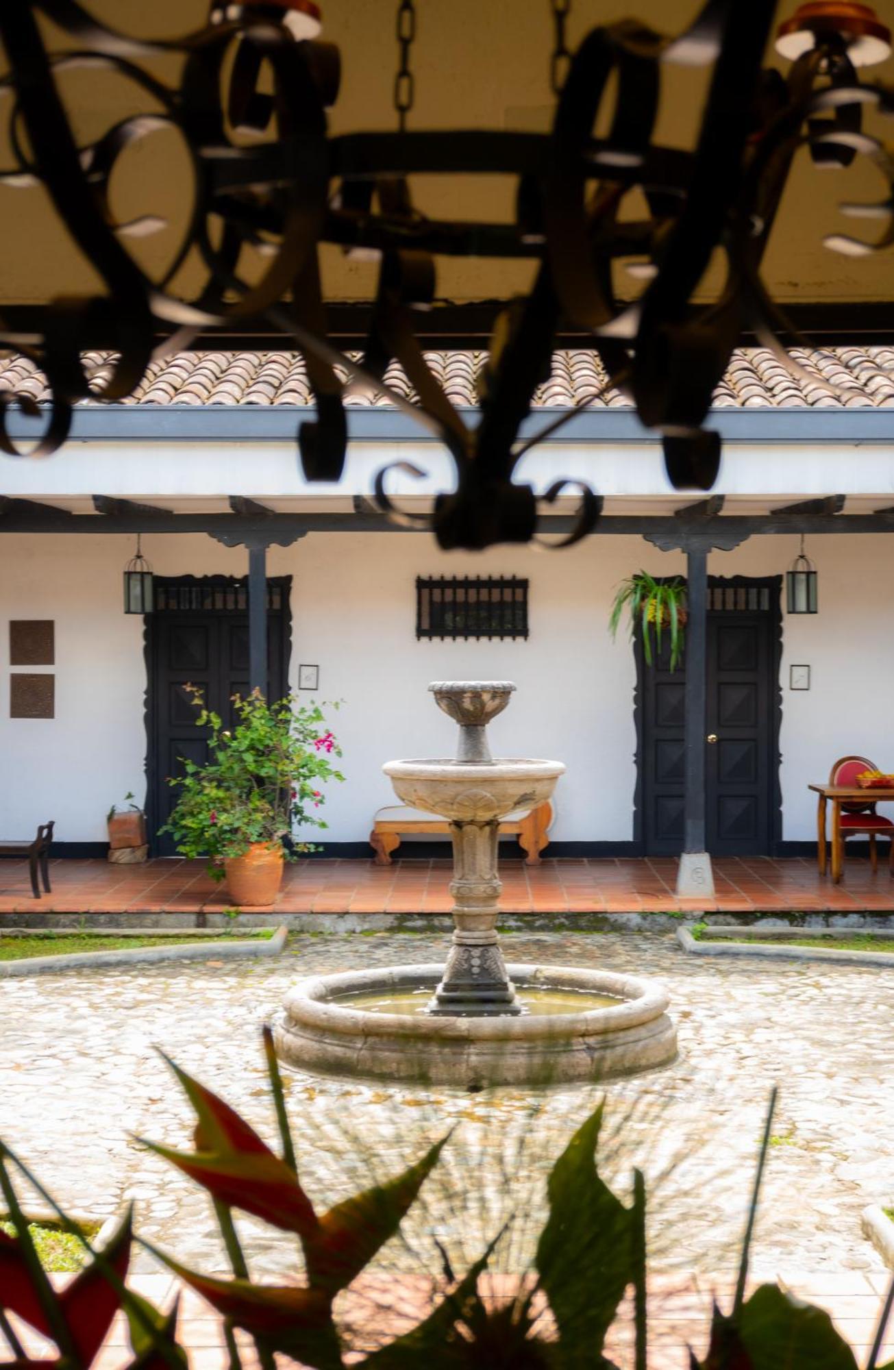 Hotel Hacienda Supracafe ポパヤン エクステリア 写真